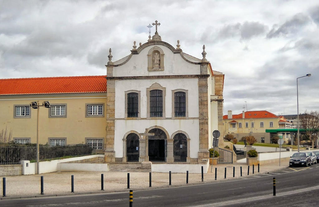 Experience the sacred allure of the Church of St. Anthony of Estoril, where history, art, and spirituality intertwine, creating an unforgettable encounter.