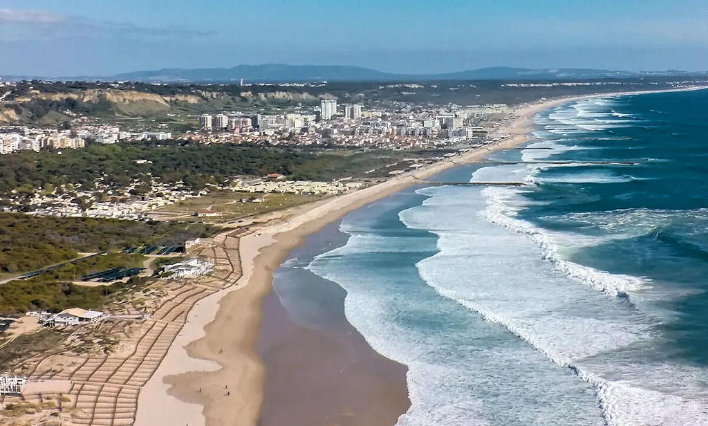 Experience the sun-soaked beaches, thrilling surf, and captivating landscapes of Costa da Caparica—a coastal paradise near Lisbon that offers a refreshing getaway.