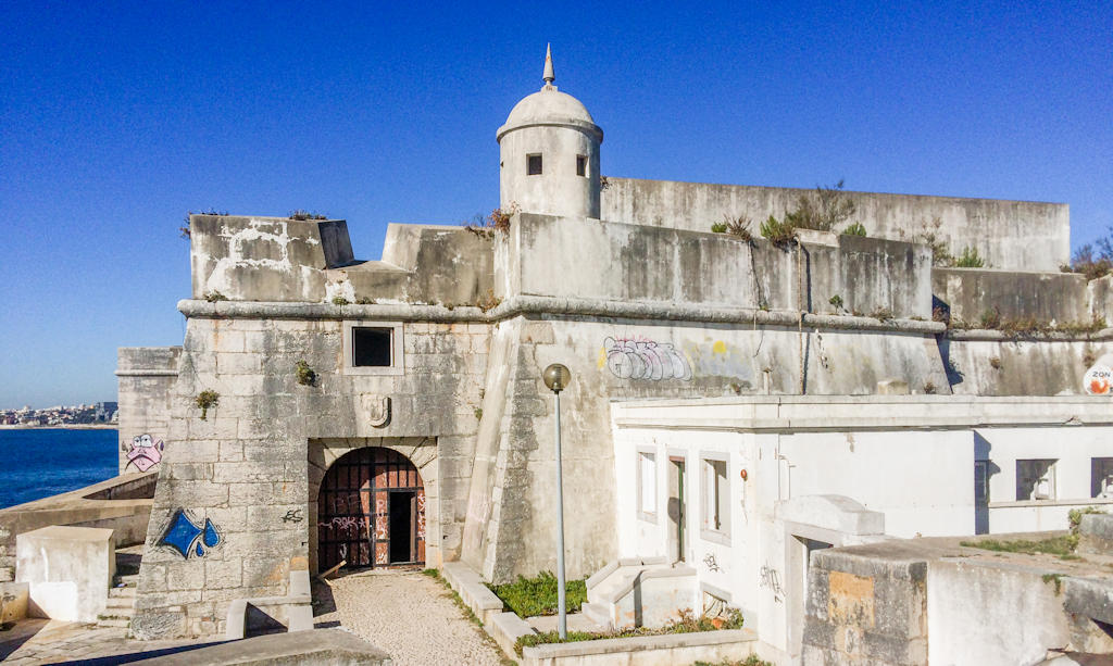 Experience the captivating charm and rich history of Santo António da Barra Fort in Estoril, Portugal, amidst stunning coastal vistas and architectural wonders.