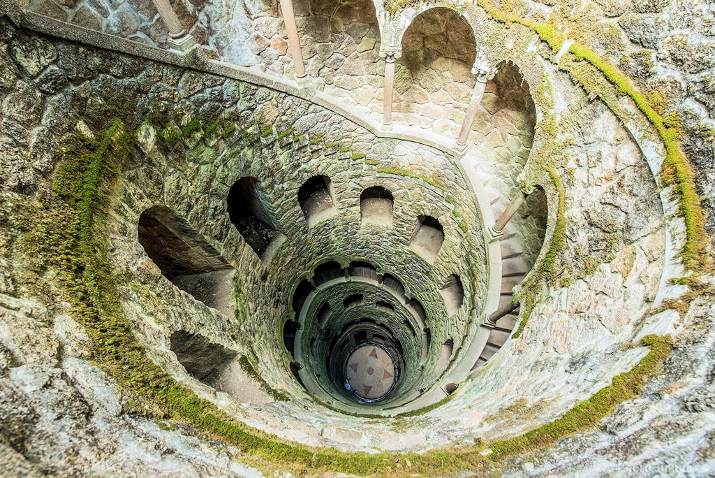 Unravel the secrets of the Initiation Wells at Quinta da Regaleira in Sintra, where symbolism and hidden rituals converge in remarkable underground structures.