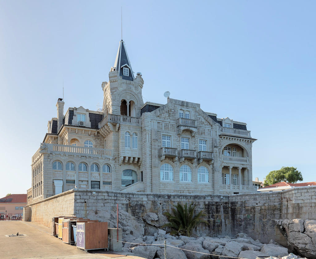 Step into the grandeur of Palácio Seixas and witness the historical significance, architectural splendor, and cultural treasures of this captivating palace in Cascais.