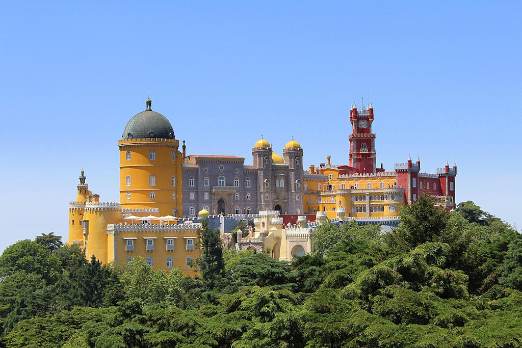 Experience the allure of Pena National Palace in Sintra, Portugal, a captivating blend of romantic architecture and natural beauty.