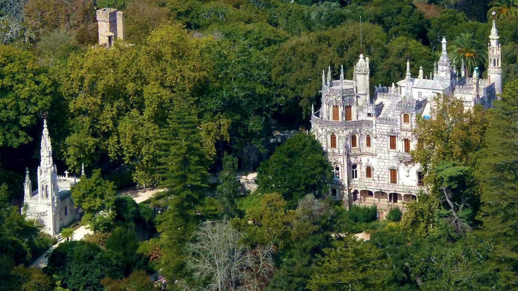 Step into a world of enchantment at Quinta da Regaleira, where beauty, history, and symbolism intertwine to create an unforgettable experience.