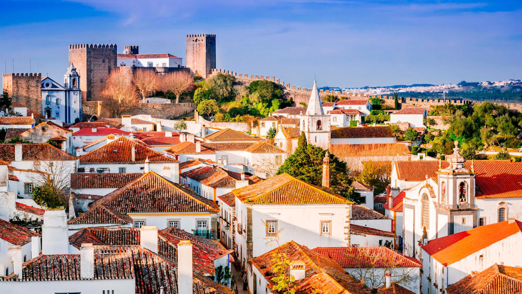 Step into the enchanting world of Óbidos, Portugal, where medieval streets, historic architecture, and cultural richness converge.