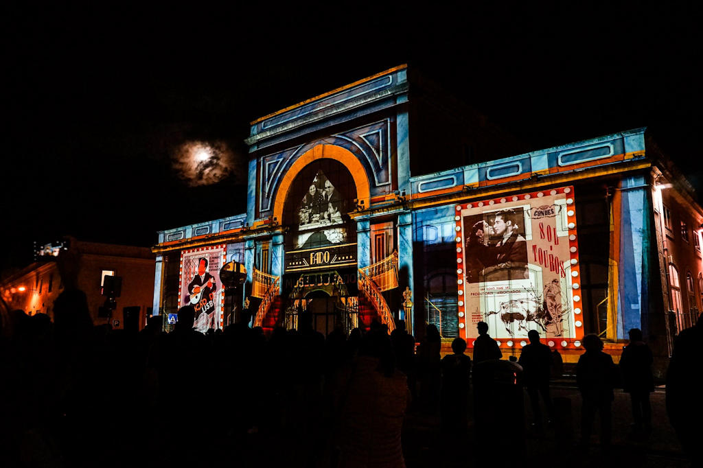 Experience the soulful melodies of fado music at the Santa Casa Alfama Festival, an enchanting celebration in Lisbon's historic neighborhood of Alfama.