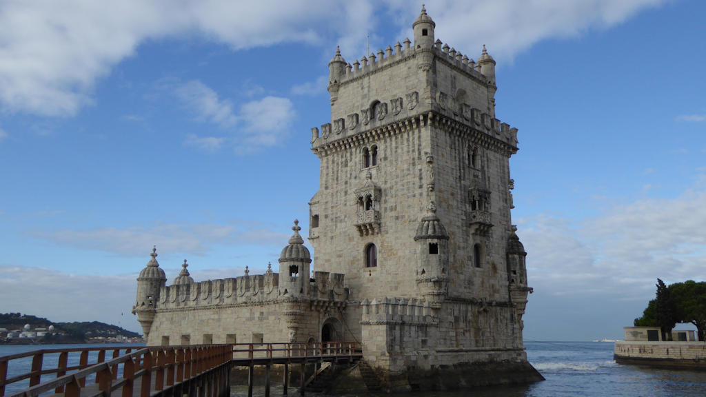 Uncover the captivating UNESCO World Heritage sites of Lisbon, from architectural wonders to vibrant neighborhoods, and immerse yourself in its rich cultural heritage.