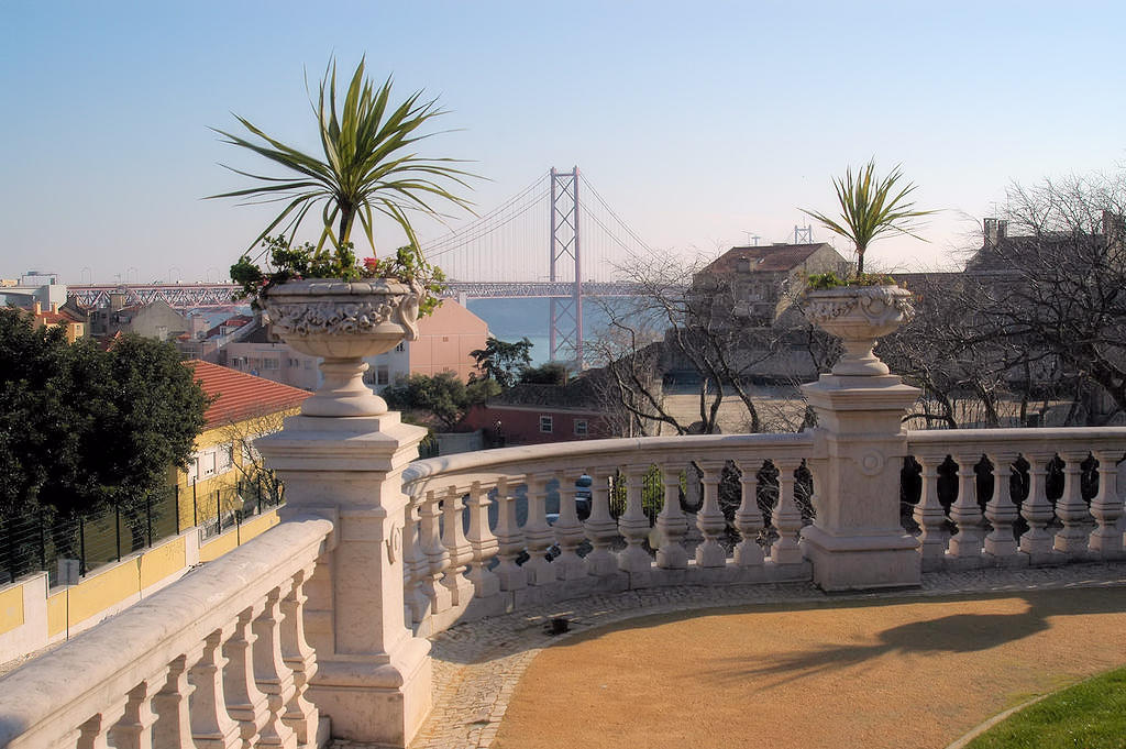 Experience the allure of Alcântara, Lisbon's vibrant neighborhood, with its captivating history, scenic waterfront, buzzing nightlife, and delectable cuisine.