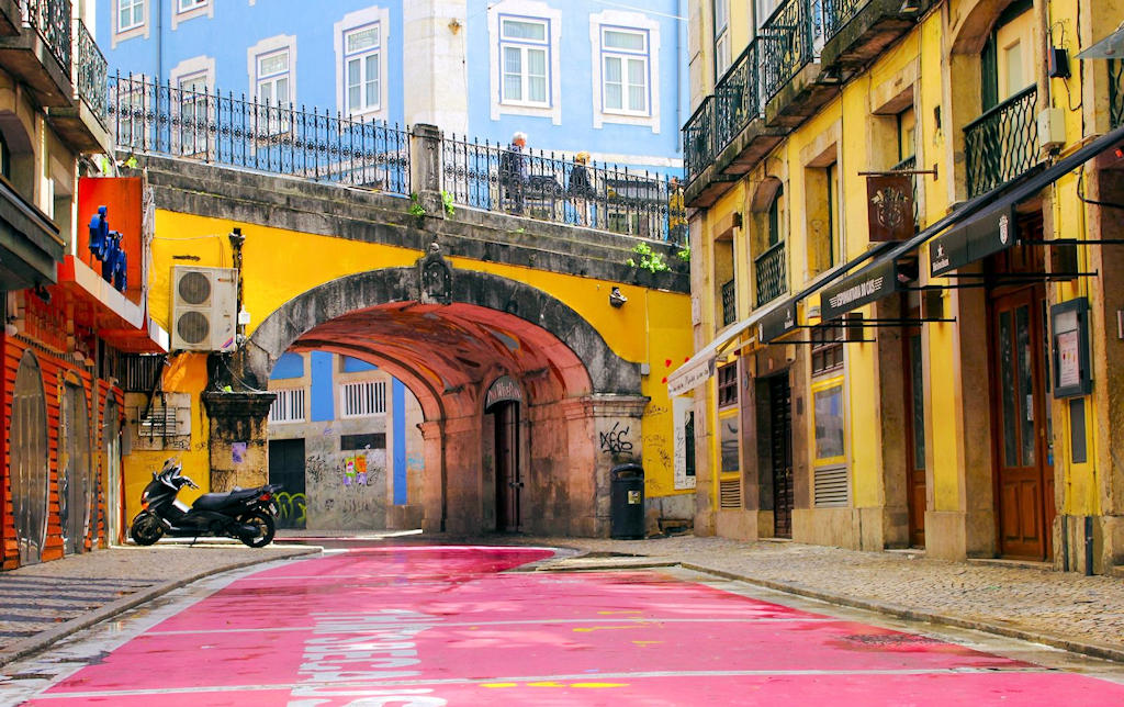 Experience the vibrant fusion of history, gastronomy, and nightlife in Cais do Sodré, Lisbon's captivating waterfront district.