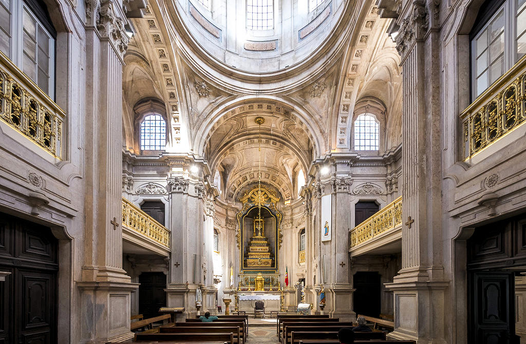 Experience the awe-inspiring beauty and rich historical significance of Memória Church in Lisbon, a testament to exquisite baroque architecture and neoclassical elegance.