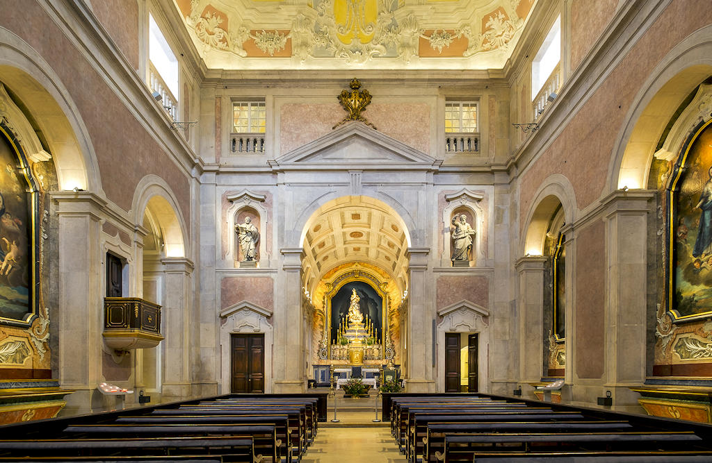 Experience the captivating beauty and rich history of Conceição Velha Church in Lisbon, a testament to the city's resilience and architectural splendor.