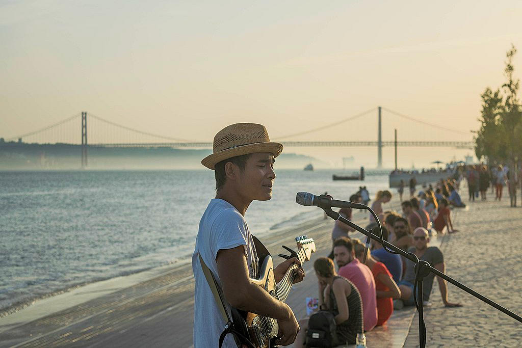 Step into Lisbon's maritime past at Ribeira das Naus, a captivating waterfront promenade showcasing history, views, and cultural experiences.