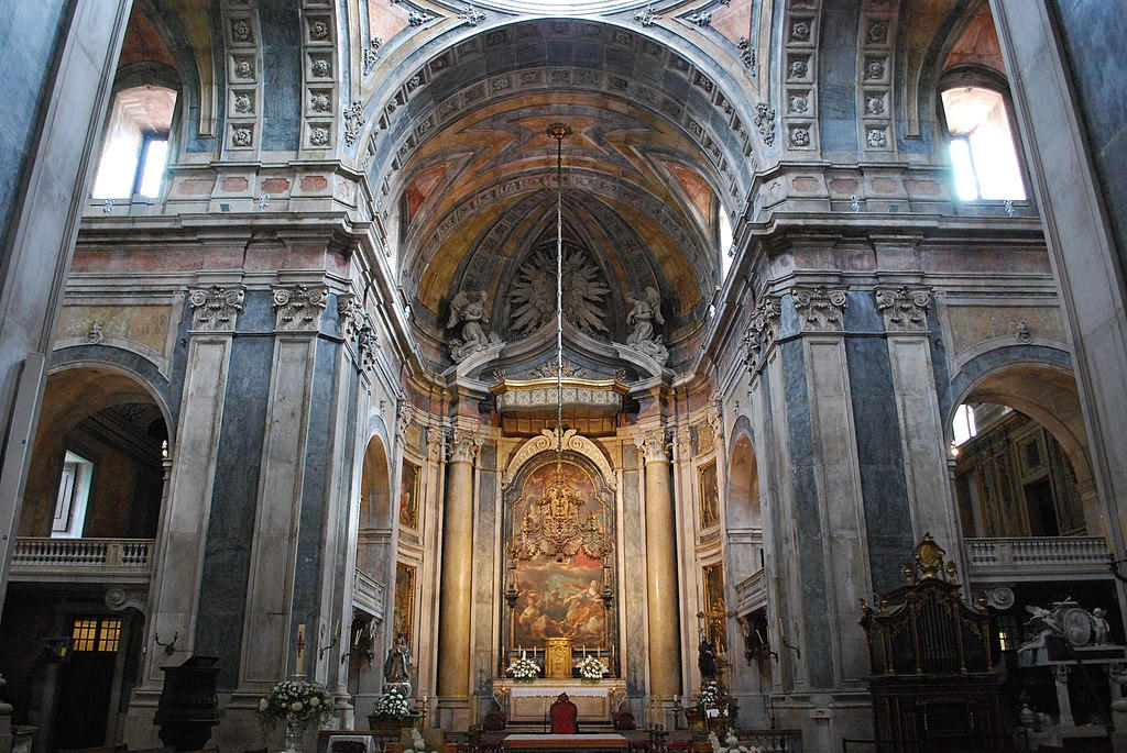 Experience the awe-inspiring grandeur of Lisbon's Estrela Basilica, a symbol of devotion and architectural excellence.