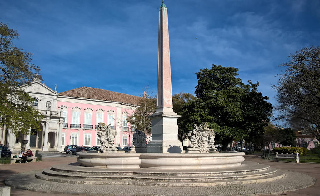 Immerse yourself in the serenity of Olavo Bilac Garden, Lisbon's tranquil retreat that pays homage to the renowned Brazilian writer.