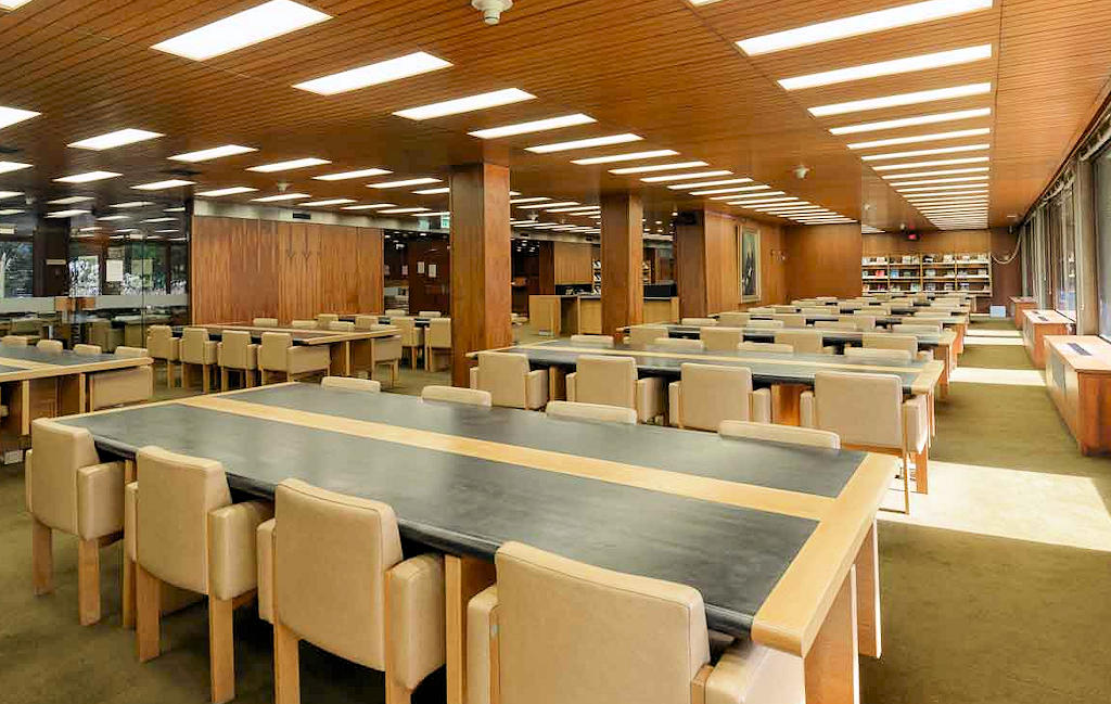 Journey through the vast collection and special archives of the Gulbenkian Art Library, where art and knowledge converge to inspire and empower art enthusiasts and researchers alike.