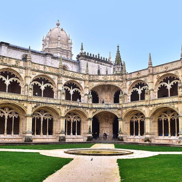 The History of Jerónimos Monastery (Mosteiro dos Jerónimos)