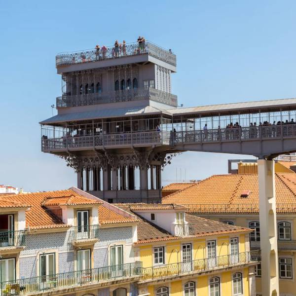 How to Bypass the Crowds to the Top of the Santa Justa Lift