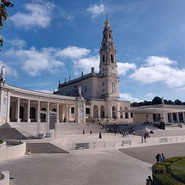 Fátima: A Sacred Destination of Faith and Miracles