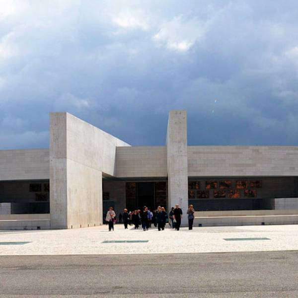 The Basilica of the Holy Trinity, Fátima