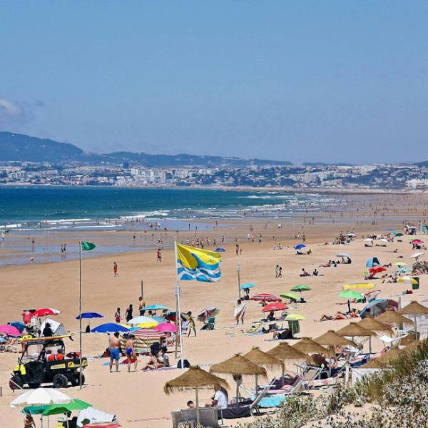 Costa da Caparica Beaches: Simply Breathtaking 