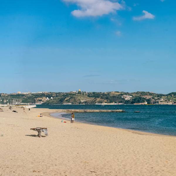 Algés Beach (Praia de Algés)