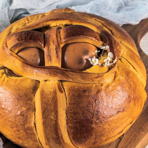 Folar de Páscoa: Easter Traditions with a Symbol of Rebirth