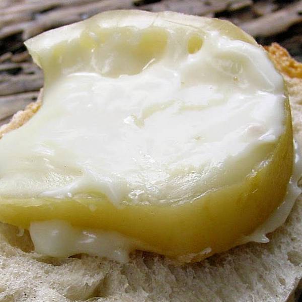 Queijo de Azeitão: Portugal's Iconic Semi-Soft Cheese