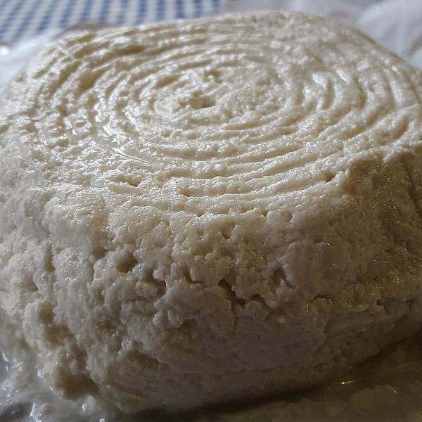 Queijo Fresco de Cabra Transmontano: A Creamy Fresh Cheese